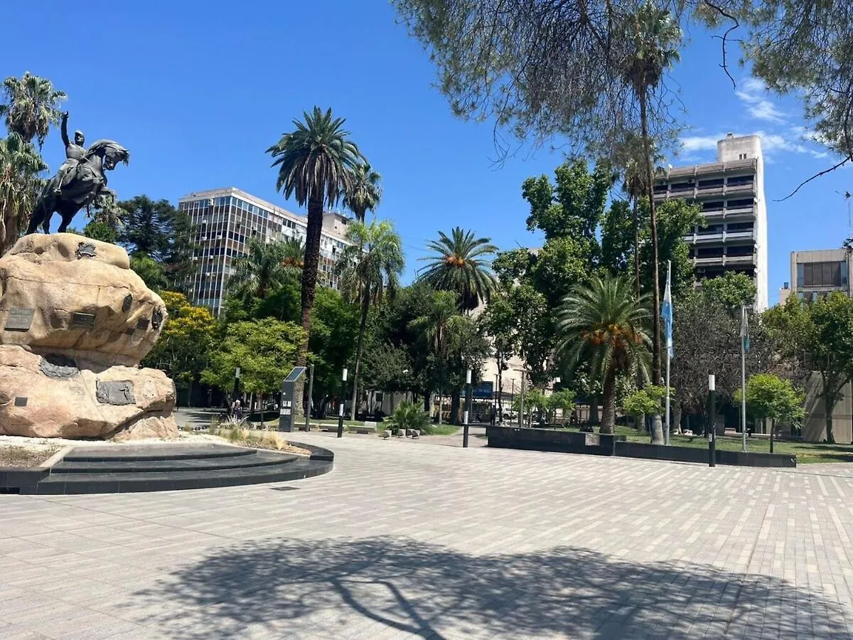Tu Estadia Perfecta En El Corazon De Mendoza 0*,  Argentina